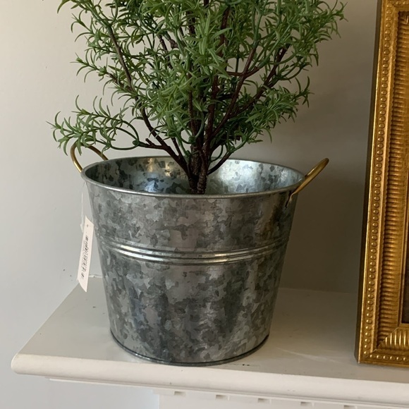 Set of 5 Rustic Decor Vintage Galvanized Metal Bucket planters gold hardware - Picture 10 of 11